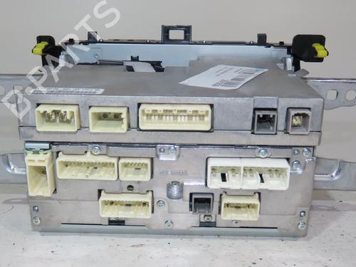 Used Radio TOYOTA YARIS (_P13_) 1.5 Hybrid (NHP130_, NHP130) (101 hp) 24487907
