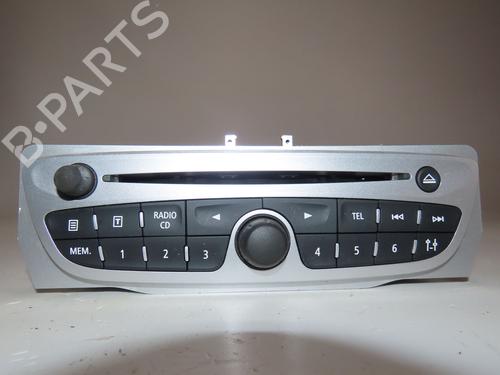 Used Radio Radio RENAULT MEGANE III Grandtour (KZ0/1) 1.5 dCi (KZ09, KZ0D, KZ1G, KZ29, KZ14, KZ1W, KZ10, KZ1F,... (110 hp) 33008872 33008872