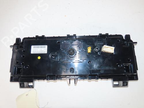 Cockpit CITROËN C4 Picasso II 1.2 THP 130 (130 hp) 31031054