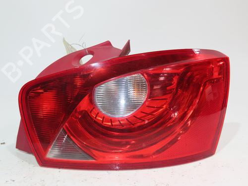 Højre baglygte Højre baglygte SEAT IBIZA IV (6J5, 6P1) 1.9 TDI (105 hp) 39893495 39893495