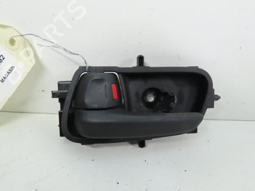 Used Front left interior door handle TOYOTA YARIS (_P21_, _PA1_, _PH1_) 1.5 Hybrid (MXPH10, MXPH11) (116 hp) 16159589