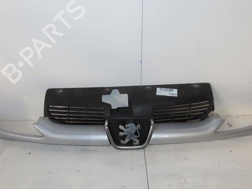 Używane Atrapa chłodnicy / Grill PEUGEOT 206 CC (2D) 1.6 16V (2DNFUF, 2DNFUR) (109 hp) 24442093