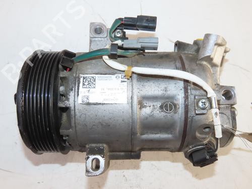 Used AC compressor AC compressor RENAULT CAPTUR II (HF_) LPG (HFMT) (101 hp) 39996645 39996645