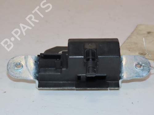 Bagklap lås Bagklap lås OPEL CORSA E (X15) 1.4 (08, 68) (90 hp) 33770139 33770139
