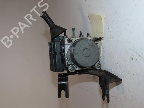 Used ABS pump RENAULT CLIO III (BR0/1, CR0/1) 1.5 dCi (BR17, CR17) (86 hp) 25796507