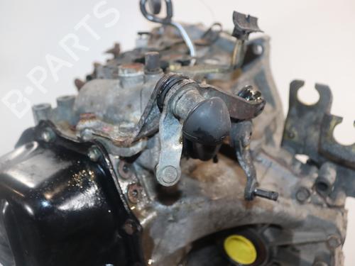 Getriebe für TOYOTA YARIS (_P1_) 1.3 (NCP10, SCP12_) (86 hp) 32486881