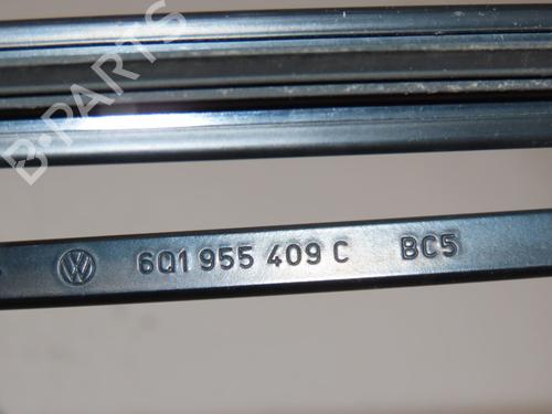 Used Front windshield wiper arm VW POLO IV (9N_, 9A_) 1.4 TDI (70 hp) 29137265