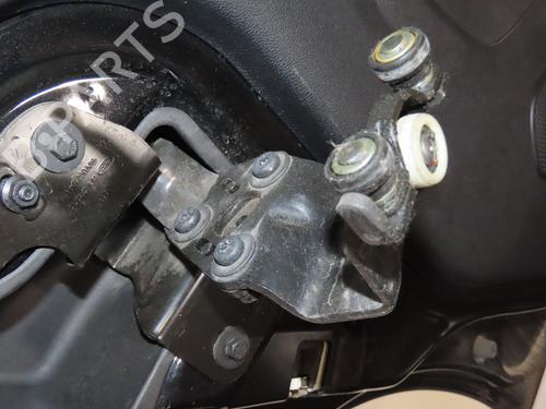 venstre-side-skydedr-ford-b-max-jk-2012-38005135 main image