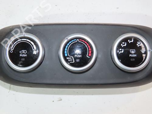 climate-control-fiat-500x-334_-2014-28177868 main image