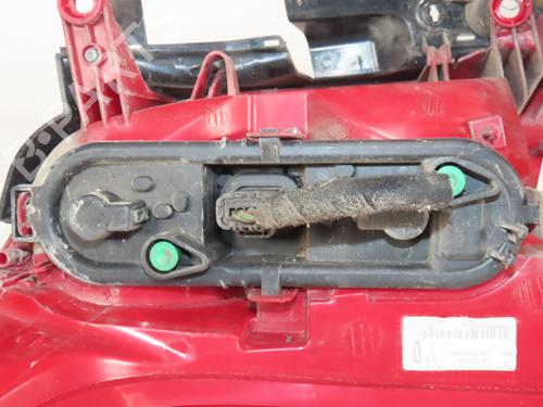 right-taillight-peugeot-5008-0u_-0e_-2009-2010-2011-2012-2013-2014-2015-2016-2017-32399986 main image