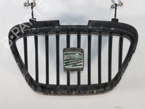 Used Grille Grille SEAT ALTEA (5P1) 2.0 TDI 16V (140 hp) 33478915 33478915