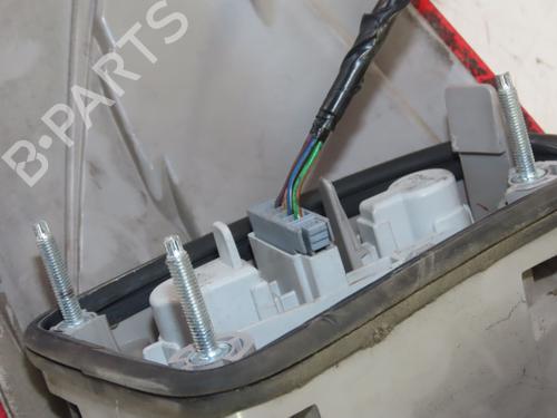 Used Right taillight Right taillight 17739266 17739266