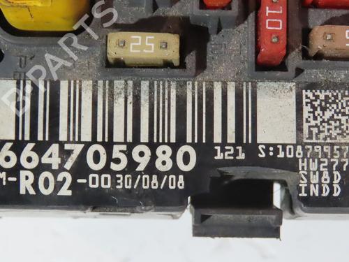 Fuse box CITROËN C5 III (RD_) 1.6 HDi 110 (RD9HZC) | BP28068097E1 