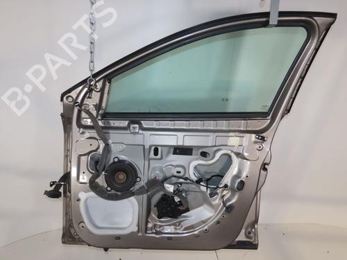 right-front-door-renault-fluence-l3_-2010-32486928 main image