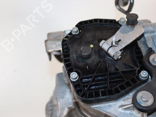 Used Gearbox Gearbox VW T-ROC (A11, D11) 1.5 TSI (150 hp) 34387220 34387220