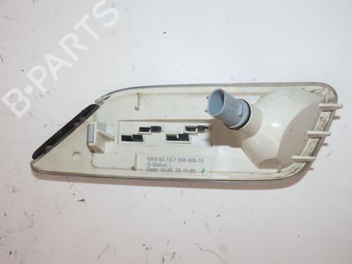 Used Right side indicator Right side indicator 37624460 37624460