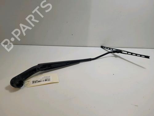 Used Front windshield wiper arm CHRYSLER 300C Touring (LX, LE) 3.0 CRD (218 hp) 23165411