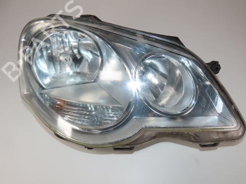 Used Right headlight VW POLO IV (9N_, 9A_) 1.2 (60 hp) 30140057