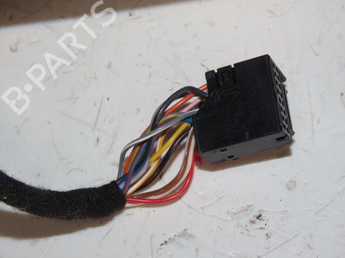 Used Right mirror SKODA YETI (5L) 1.2 TSI (105 hp) 30048058