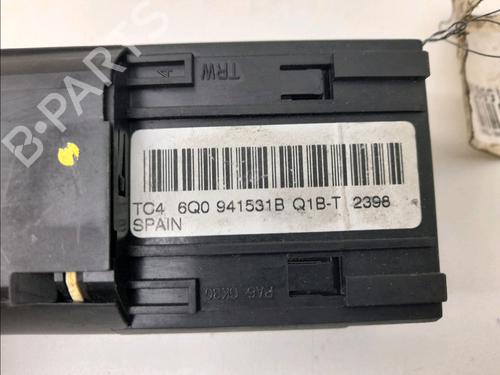 Used Headlight switch Headlight switch VW POLO IV (9N_, 9A_) 1.4 TDI (70 hp) 9013713 9013713