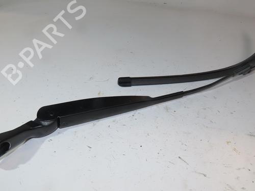 Used Front windshield wiper arm ABARTH 500 / 595 / 695 1.4 (312.AXD1A) (135 hp) 28310018