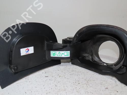 fuel-flap-citroen-c4-cactus-2014-23236114 main image