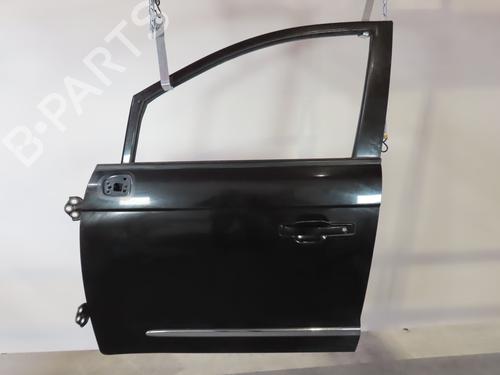 Used Left front door SSANGYONG RODIUS I 2.7 Xdi (163 hp) 17514713