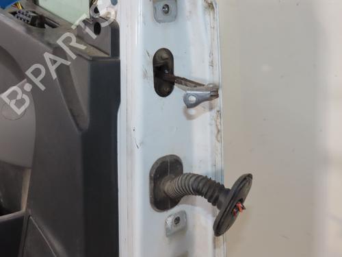 left-front-door-renault-master-iii-van-fv-2010-37705768 main image