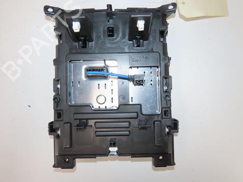 Used Display monitor RENAULT MEGANE IV Hatchback (B9A/M/N_) 1.5 Blue dCi 115 (B9A6) (116 hp) 27975830