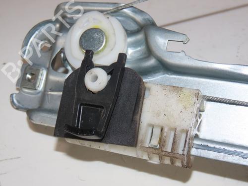 Rudehejsemekanisme Højre bagtil RENAULT CLIO III (BR0/1, CR0/1) 1.2 16V (BR02, BR0J, BR11, CR02, CR0J, CR11) (75 hp) 31055482