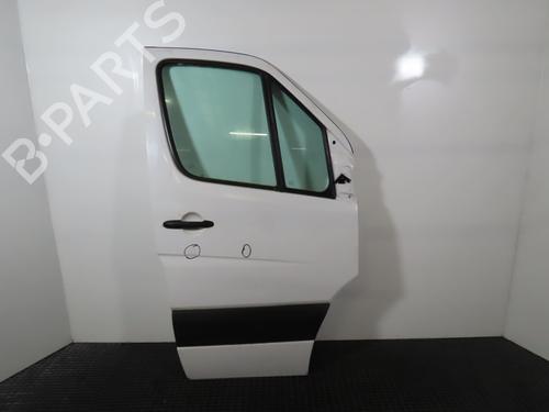 Used Right front door VW CRAFTER 30-50 Van (2E_) 2.0 TDI (109 hp) 16648621
