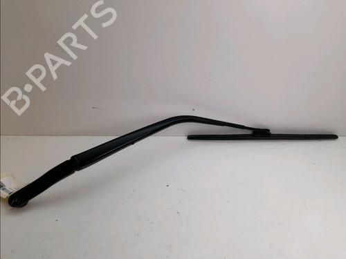 Used Front windshield wiper arm MAZDA 3 (BL) 2.2 MZR CD (BL10) (185 hp) 14901103