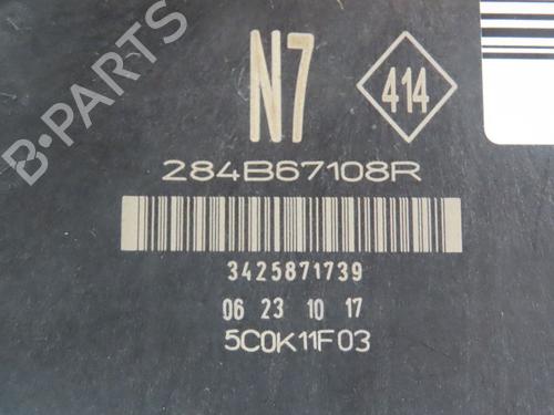 Used Fuse box RENAULT SCÉNIC IV (J9_) 1.2 TCe 130 (130 hp) 25886058