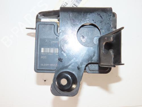 ABS Bremseaggregat SUZUKI SWIFT III (MZ, EZ) 1.3 (RS413, ZC11S) (92 hp) 31179429