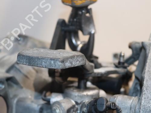 Used Gearbox VW GOLF VI (5K1) 1.6 TDI (105 hp) 31078100