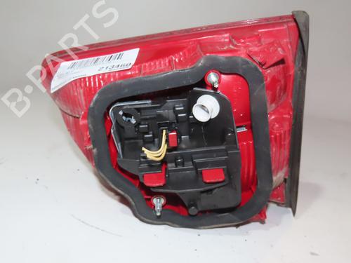 right-tailgate-light-vw-touran-1t3-2010-2011-2012-2013-2014-2015-2016-28086709 main image