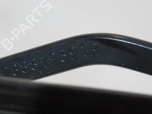 front-windshield-wiper-arm-renault-megane-iv-hatchback-b9amn_-2015-28051278 main image