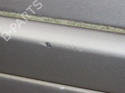 Used Right front door RENAULT CLIO III Grandtour (KR0/1_) 1.5 dCi (75 hp) 27530859