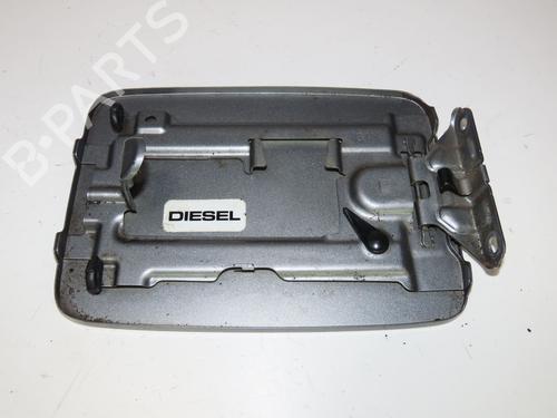 Fuel flap SUZUKI SX4 S-Cross (JY) 1.6 DDiS (AKK 416D) | BP17783575C131 