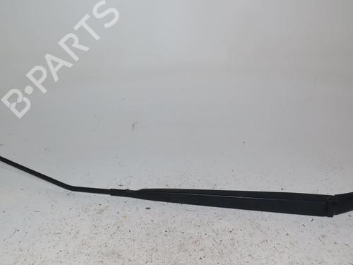 Used Front windshield wiper arm RENAULT LAGUNA III (BT0/1) 2.0 dCi (BT07, BT0J, BT14, BT1A, BT1S) (131 hp) 23412693