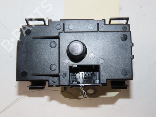 Used Headlight switch Headlight switch BMW 3 (E90) 320 d xDrive (184 hp) 33680021 33680021