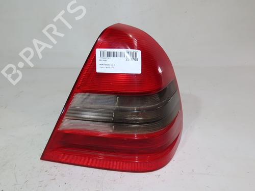 Used Right taillight MERCEDES-BENZ C-CLASS (W202) C 180 (202.018) (121 hp) 18954116