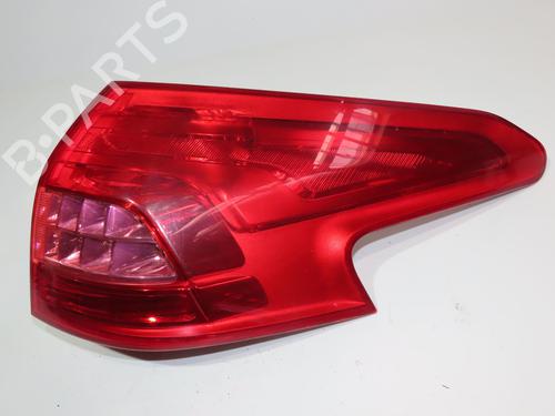 right-taillight-citroen-c5-iii-break-rw_-2008-2009-2010-2011-2012-2013-2014-2015-2016-2017-23165080 main image