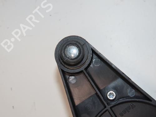 Used Rear wiper motor RENAULT CLIO III (BR0/1, CR0/1) 1.5 dCi (64 hp) 31162557