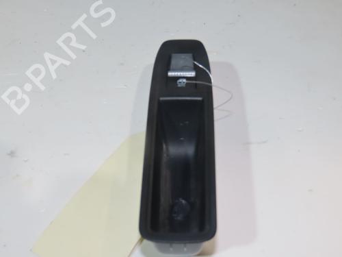 Used Left rear window switch RENAULT CLIO V (B7_) 1.5 Blue dCi 115 (B7AD) (116 hp) 20846184