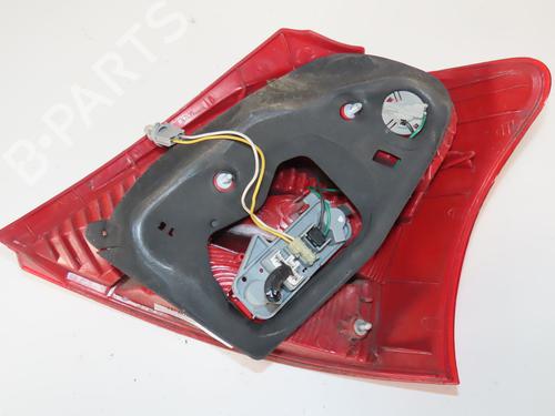 Used Left taillight TOYOTA YARIS (_P9_) 1.4 D-4D (NLP90_, NLP90R) (90 hp) 29758908