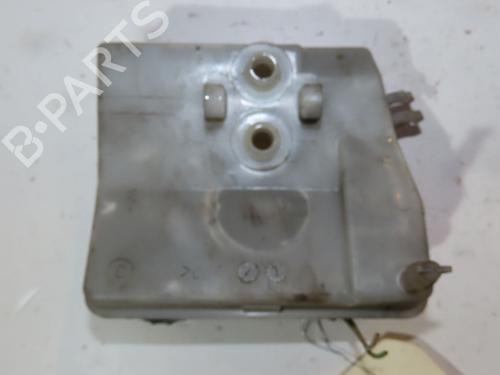 Used Brake fluid reservoir PEUGEOT 206 Hatchback (2A/C) 1.4 i (75 hp) 28206255