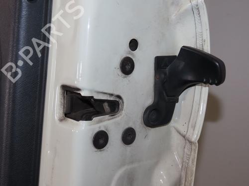 right-front-door-renault-twingo-ii-cn0_-2007-32432503 main image