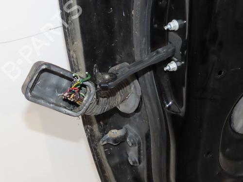 Used Right front door Right front door LAND ROVER RANGE ROVER SPORT I (L320) 3.6 D 4x4 (272 hp) 40484459 40484459