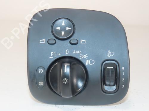 Headlight switch MERCEDES-BENZ C-CLASS (W203) C 200 CDI (203.007) | BP30916457I24